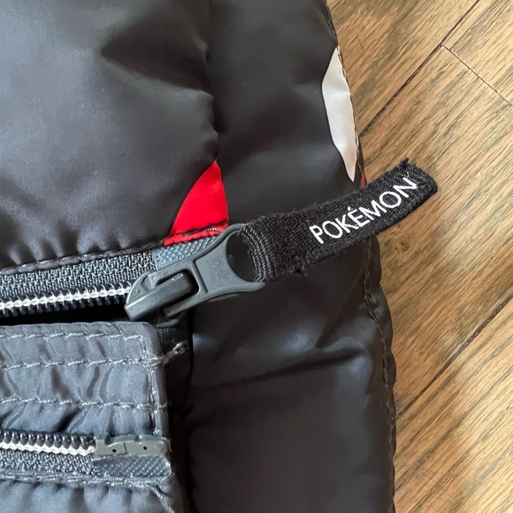 Pokémon Puffer Vest H&M size 6-7 - Picture 5 of 6